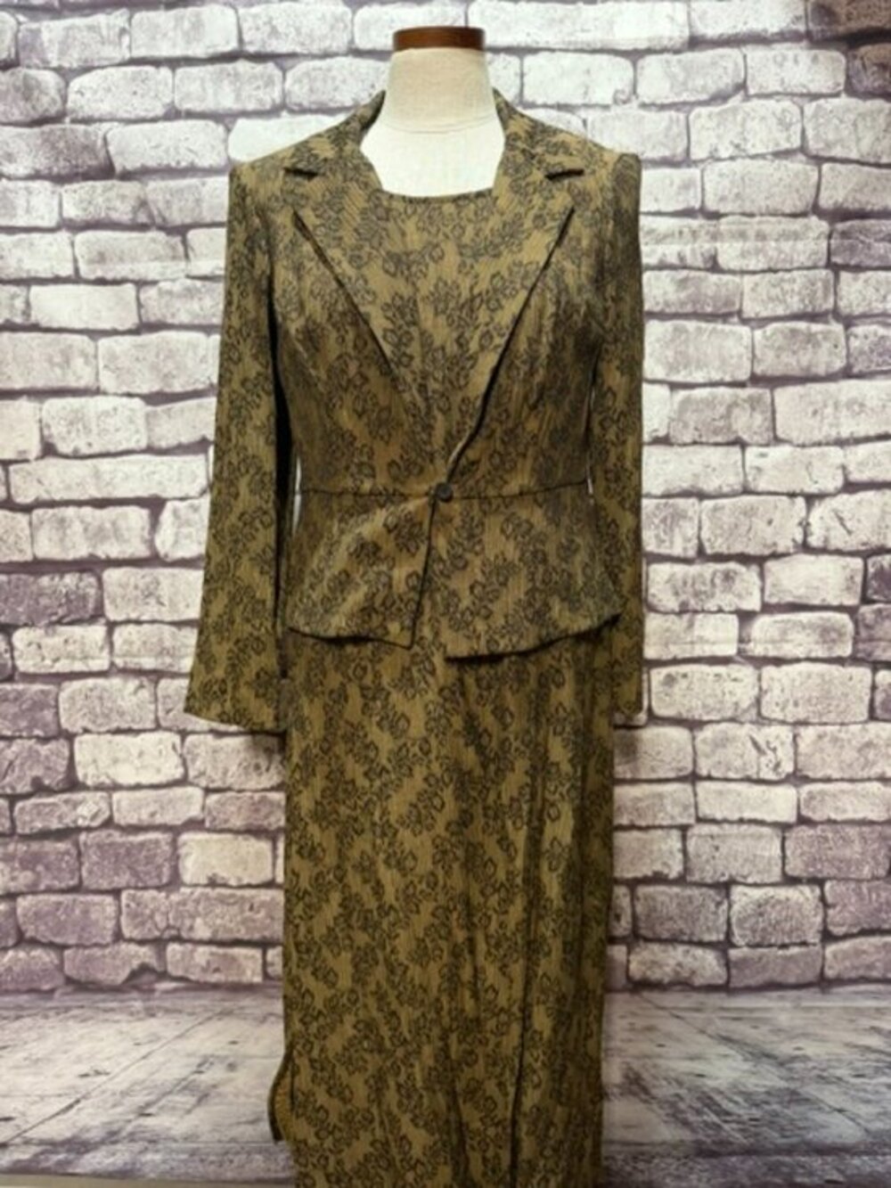 Connected Brown & Black Jacket & Matching Dress Size 8P